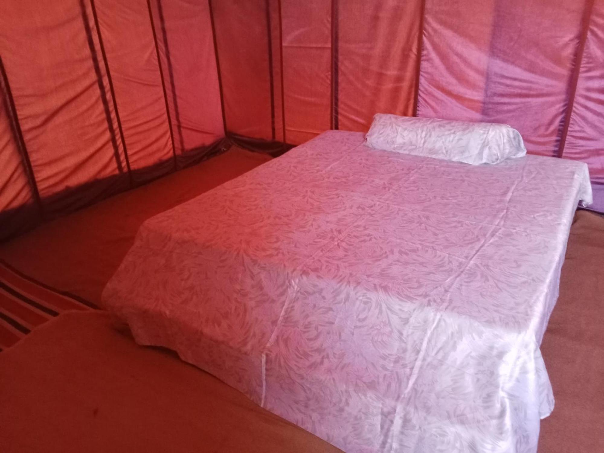 Bivouac Cote-Iriki Hotel Foum Zguid Екстериор снимка